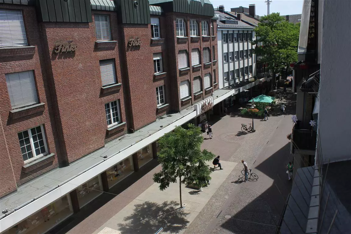 Renditeobjekt mit Gewerbe und  Wohneinheiten in Gütersloher  Innenstadt 