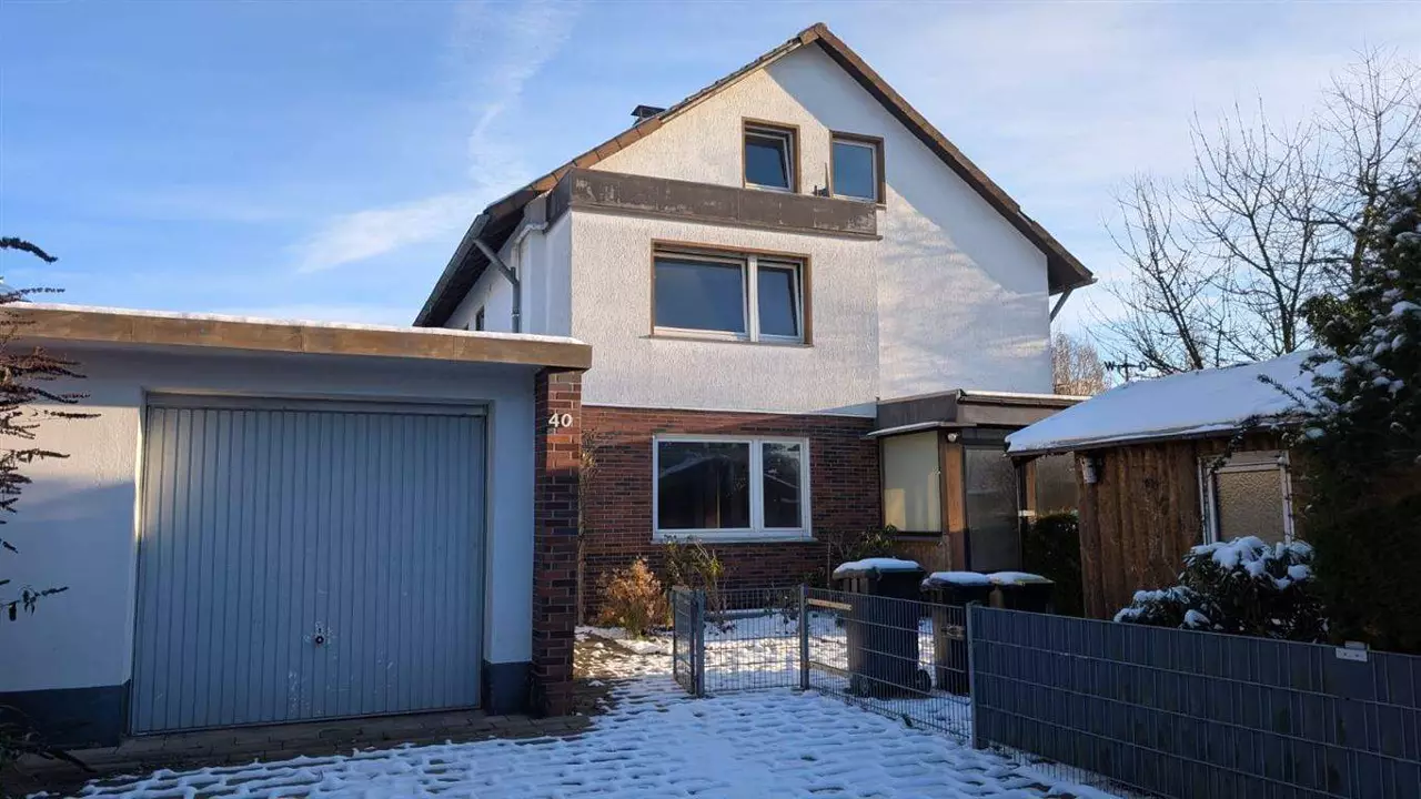 Ihre Vision, Ihr Zuhause - Entkernte Doppelhaushälfte in Bielefeld-Gellershagen