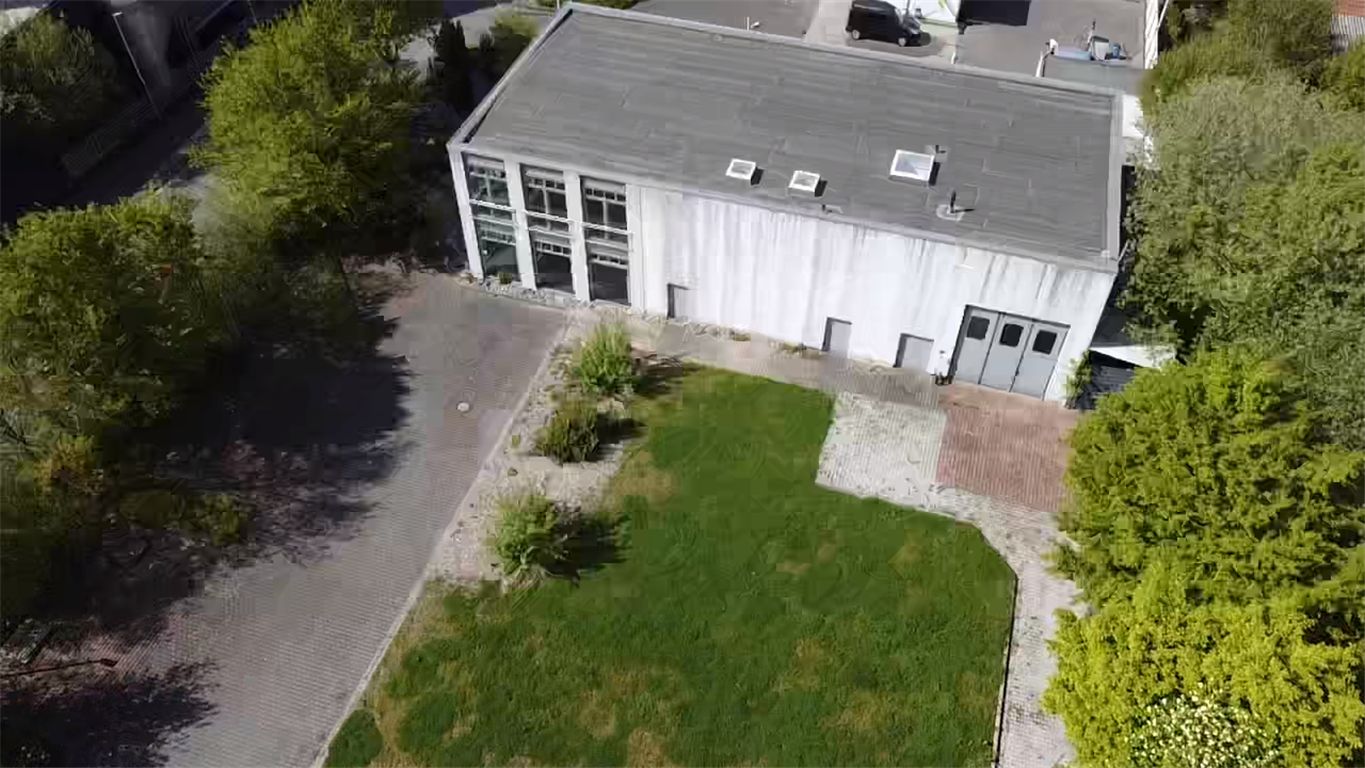 SB-Waschstraße mit Werkstatt und  Bürogebäude in Werther Westfalen