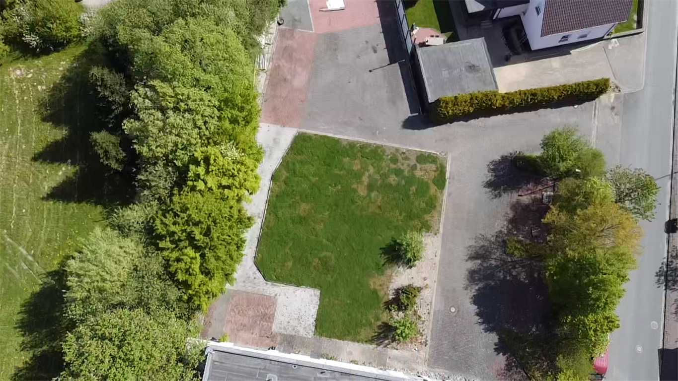 SB-Waschstraße mit Werkstatt und  Bürogebäude in Werther Westfalen