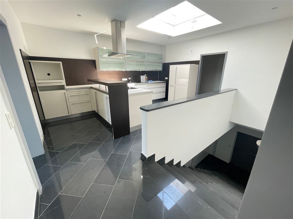 SB-Waschstraße mit Werkstatt und  Bürogebäude in Werther Westfalen