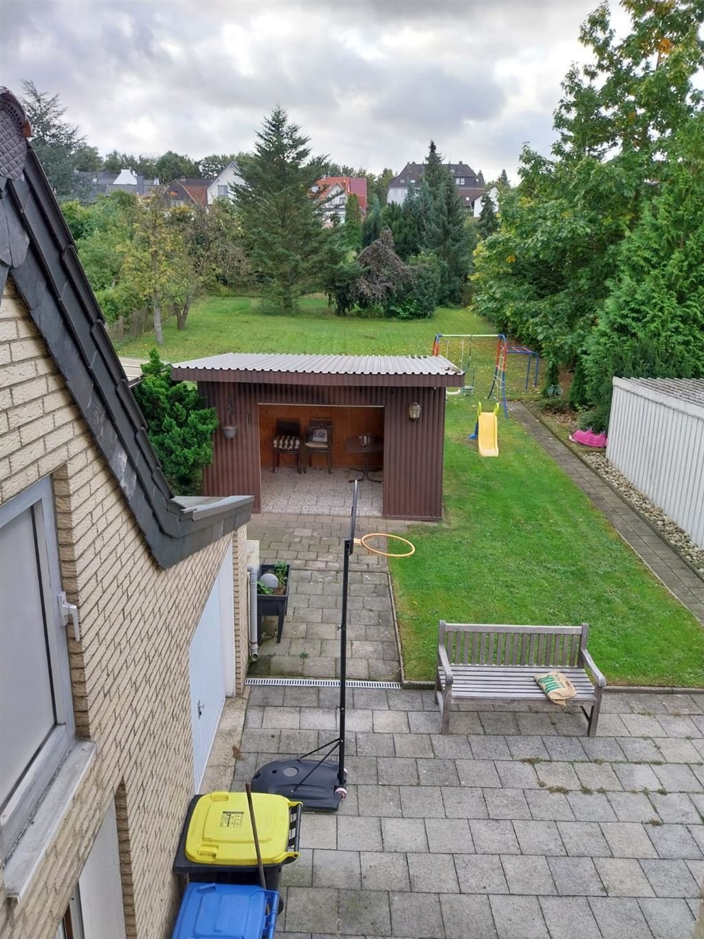 Vielseitiges Haus auf großem  Grundstück mit zahlreichen  Gestaltungsoptionen