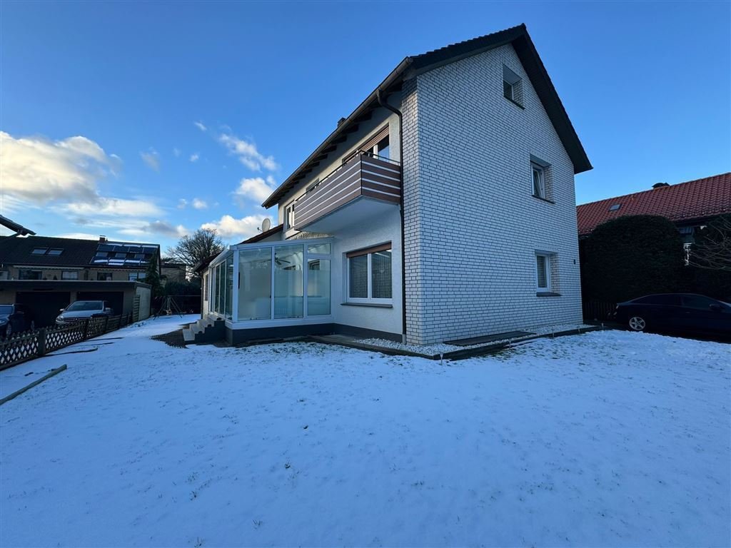 Mehrfamilienhaus in Senne mit 3- Wohneinheiten