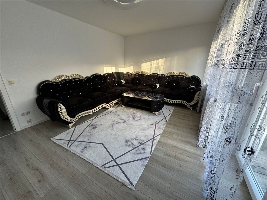 Mehrfamilienhaus in Senne mit 3- Wohneinheiten