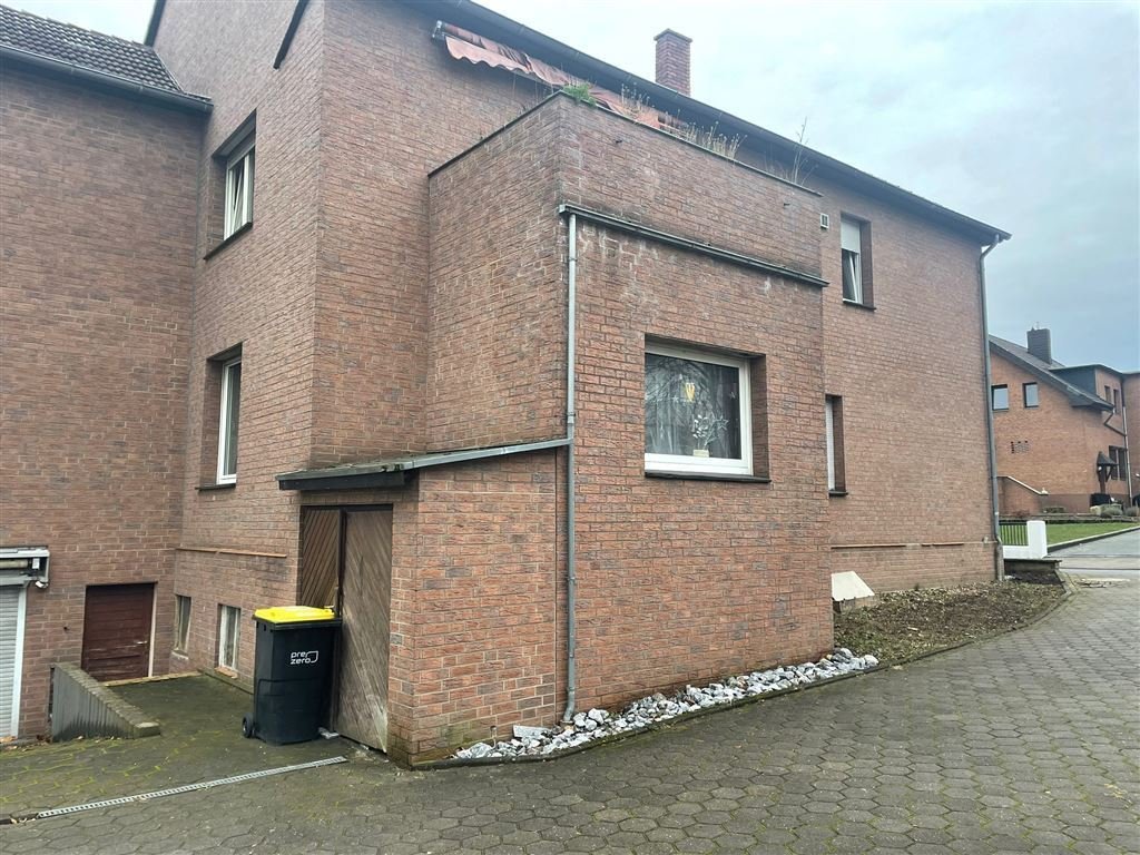 Mehrfamilienhaus mit Baugrundstück