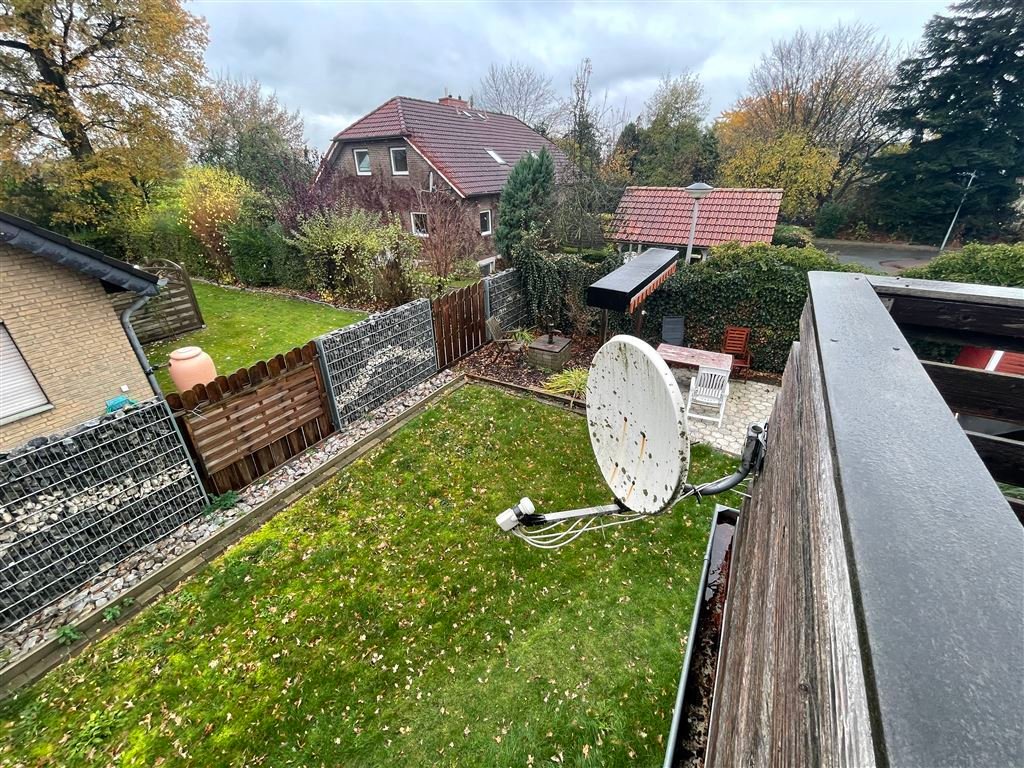 Charmantes Zweifamilienhaus  bietet Ihnen viel Platz für Ihre  Ideen. (Häger)