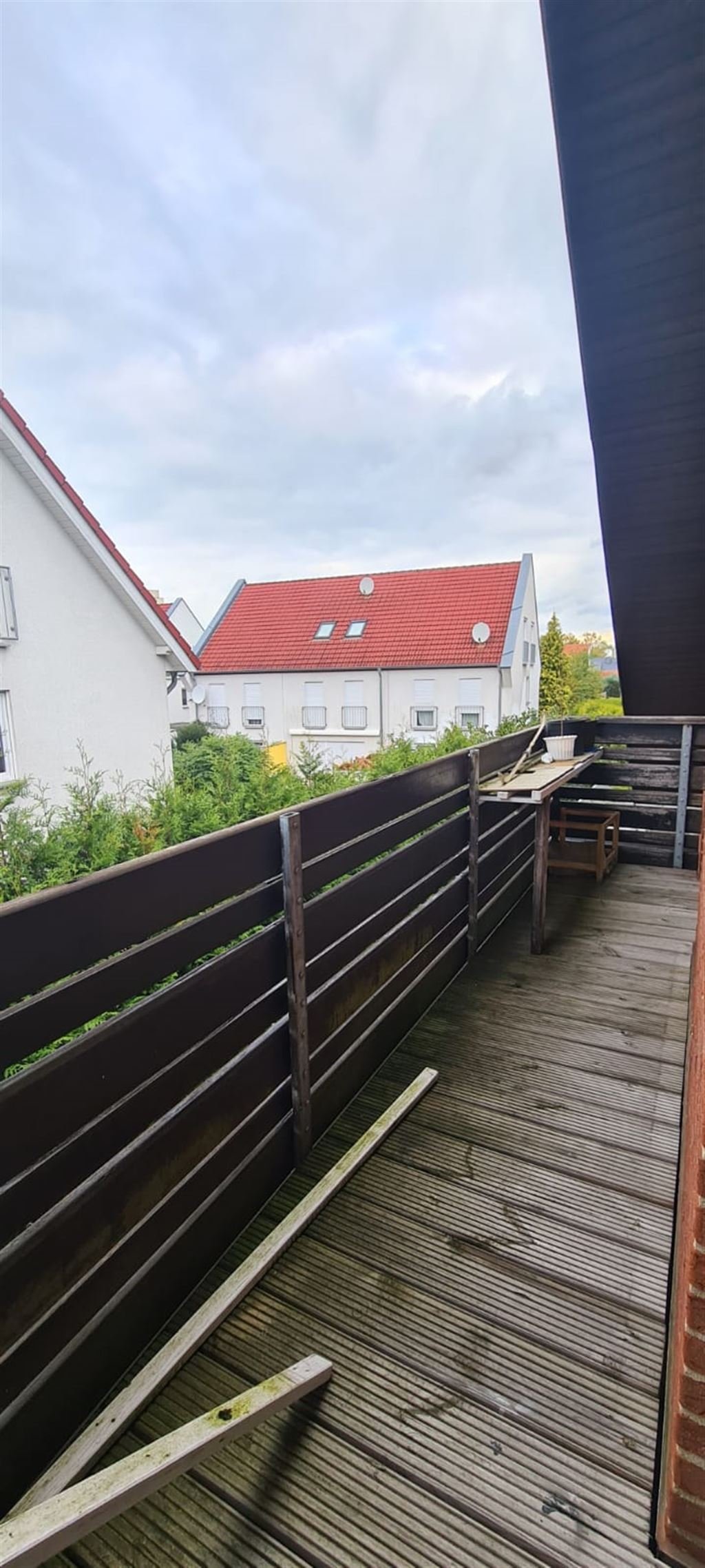 Charmantes Einfamilienhaus mit  Einliegerwohnung und Baugrundstück  mit viel Platz für Ihre Ideen. 