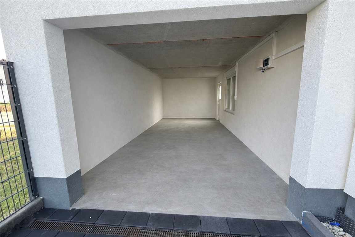 Neuwertiges 3-Familienhaus in Werther  (Westfalen) – KfW-55-Neubau 2024 mit  Luftwärmepumpe, Solaranlage & Top Ausstattung! 