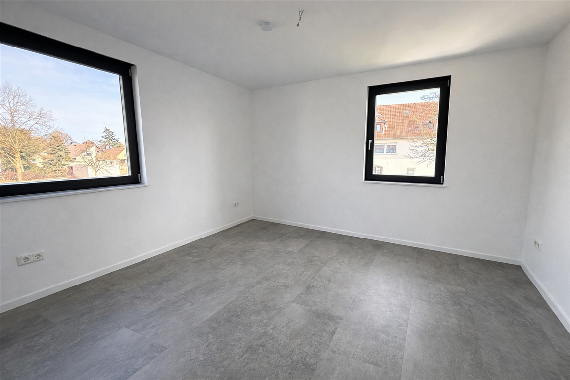 Neuwertiges 3-Familienhaus in Werther  (Westfalen) – KfW-55-Neubau 2024 mit  Luftwärmepumpe, Solaranlage & Top Ausstattung! 