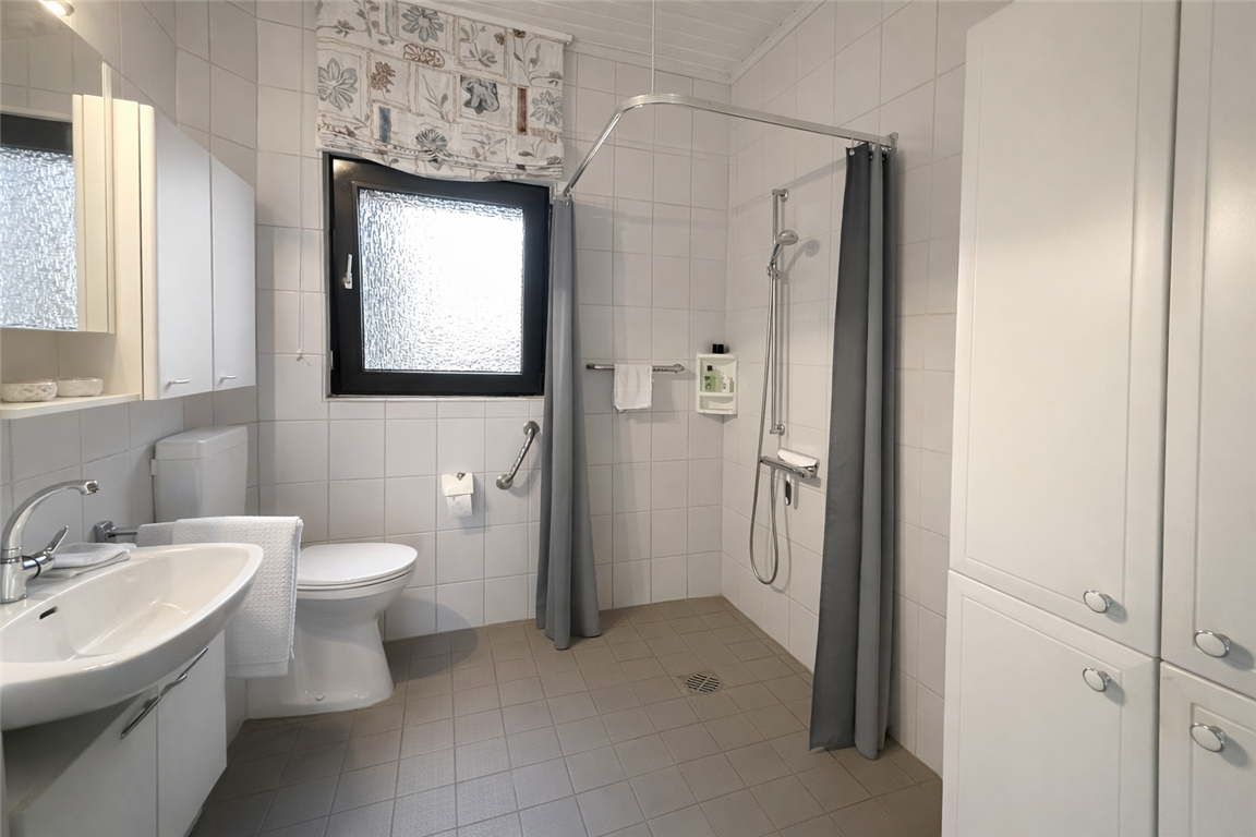 Einfamilienhaus mit großem  Grundstück, zwei Garagen und  vielseitigem Platzangebot in Hörstel Riesenbeck