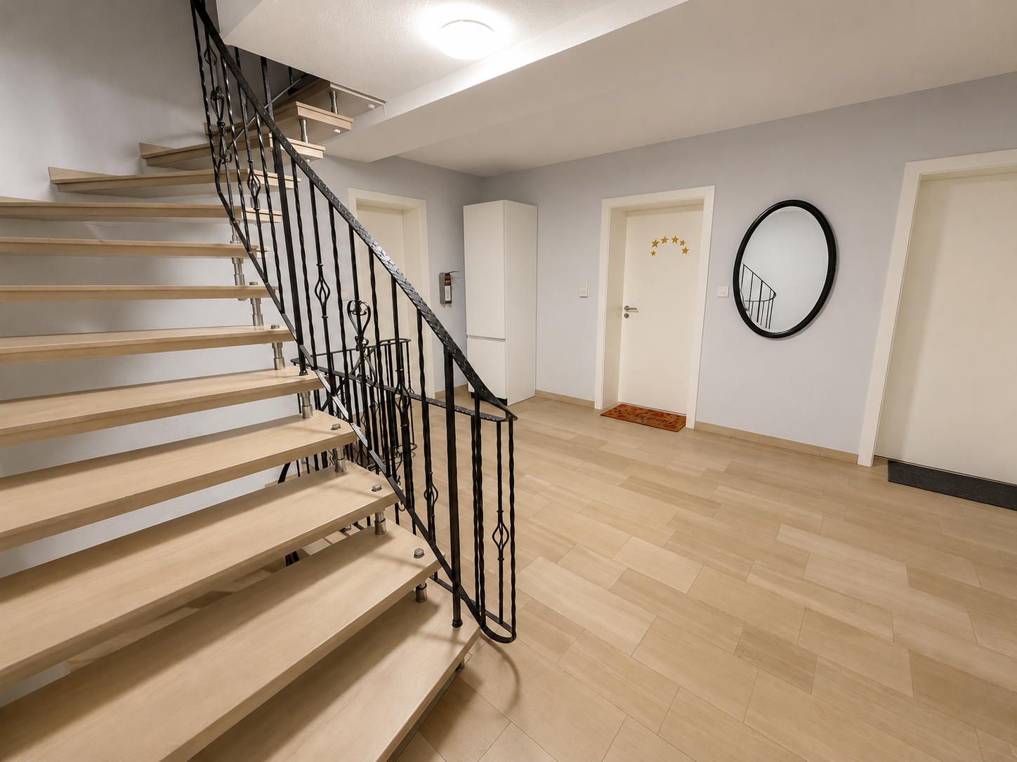 Großzügiges Einfamilienhaus mit 8 Zimmern, Photovoltaikanlage und weitläufigem Grundstück in Langenberg