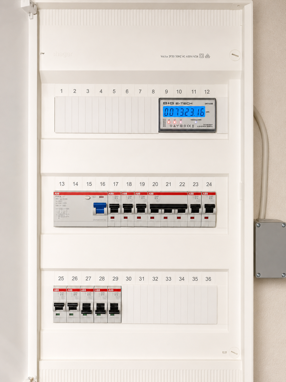 Großzügiges Einfamilienhaus mit 8 Zimmern, Photovoltaikanlage und weitläufigem Grundstück in Langenberg
